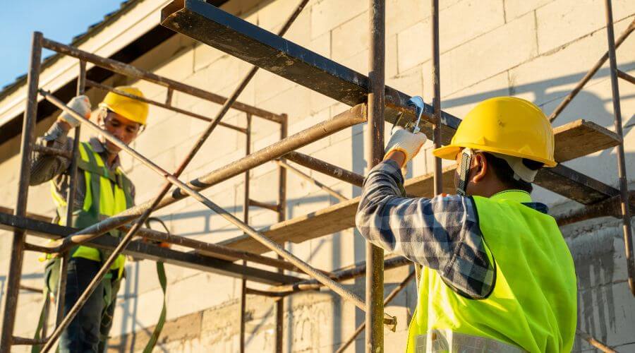 Professional residential roofers in Greenfield, IA